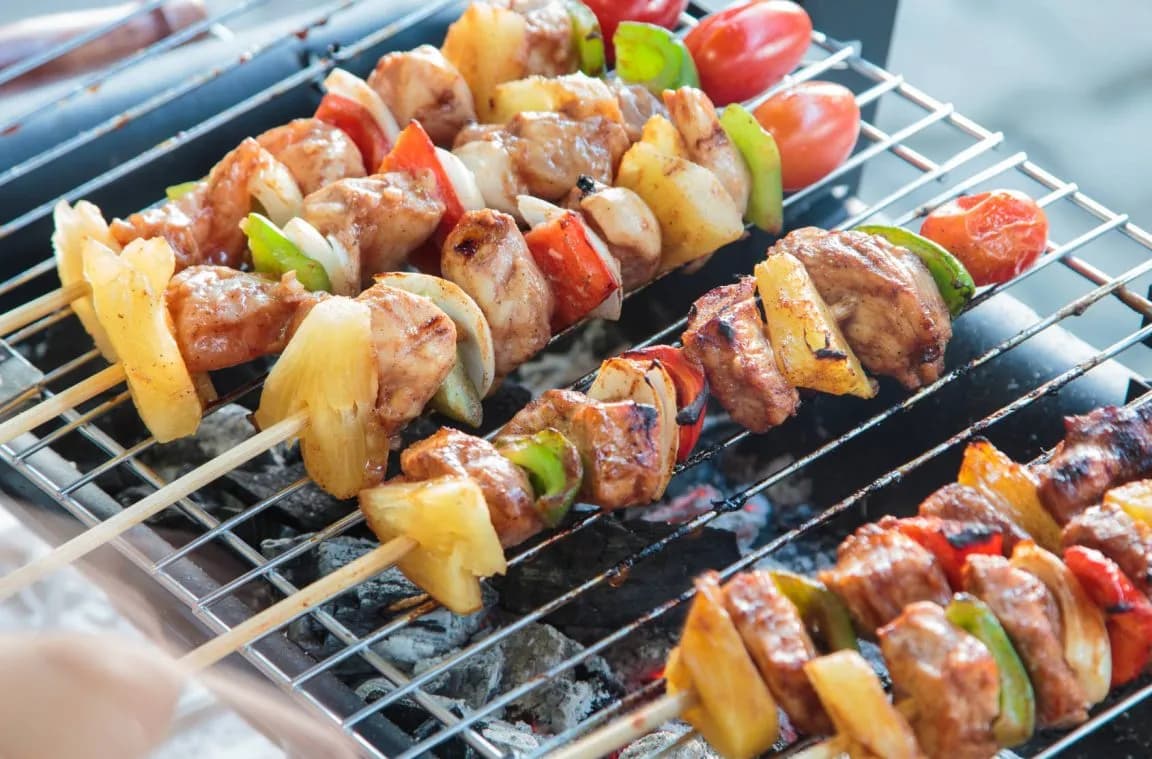 Szaszłyki na grilla: Sekretne przepisy i triki na idealny smak