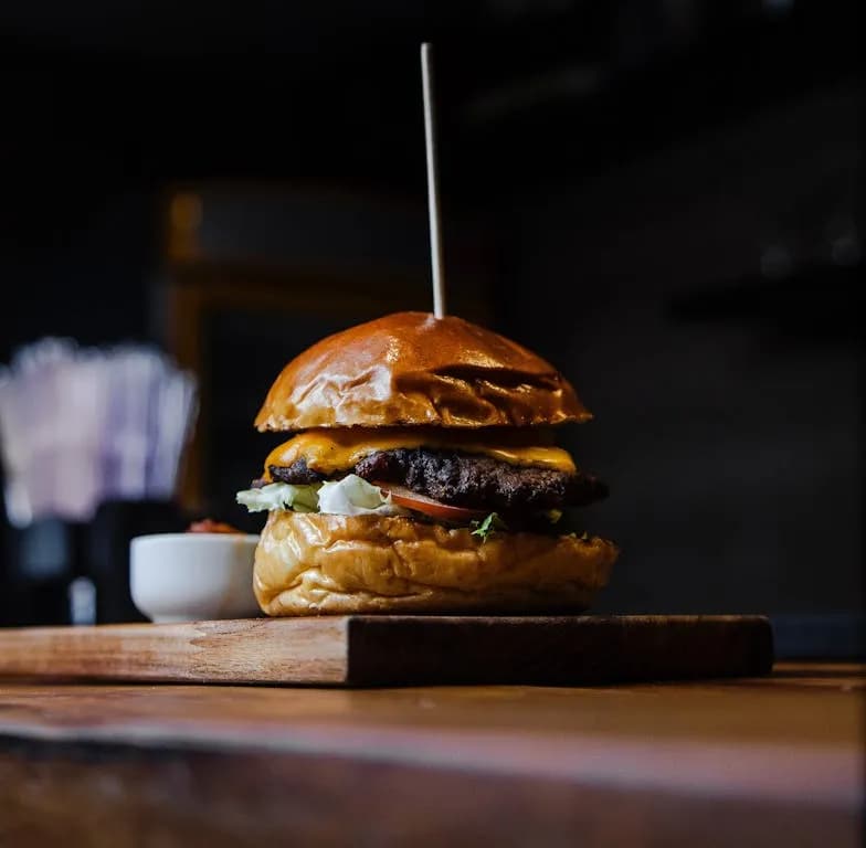 Izmir Grill Burger: Przepis, Smak i Gdzie Spróbować w Polsce