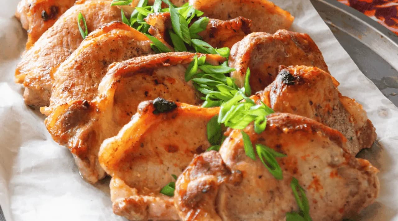 Soczysty schab z grilla: Sekret idealnej marynaty i grillowania